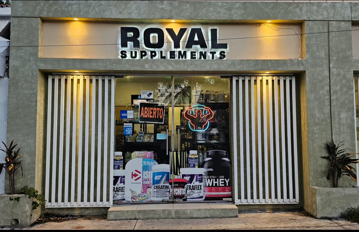 Fachada suplementos cancun